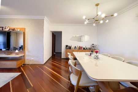 Apartamento à venda com 210m², 4 quartos e 4 vagasSala