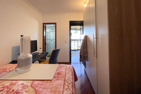 Apartamento à venda com 210m², 4 quartos e 4 vagasSuíte 1
