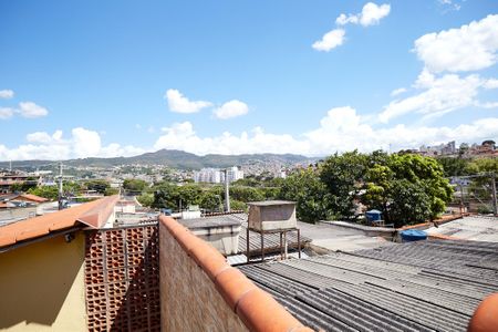 Casa à venda com 360m², 3 quartos e 4 vagas Casa à venda com 360m², 3 quartos e 4 vagasVista da Varanda Quarto