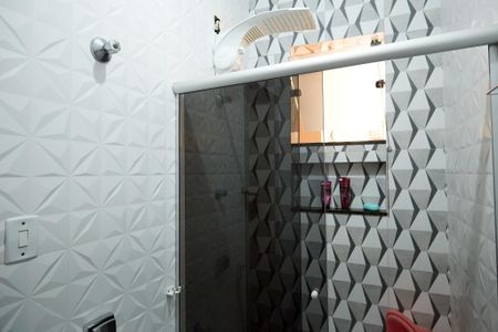 Casa à venda com 360m², 3 quartos e 4 vagas Casa à venda com 360m², 3 quartos e 4 vagasBanheiro do Quarto 2