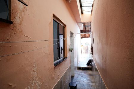 Casa à venda com 360m², 3 quartos e 4 vagas Casa à venda com 360m², 3 quartos e 4 vagasCorredor