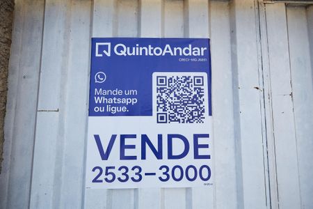 Casa à venda com 360m², 3 quartos e 4 vagas Casa à venda com 360m², 3 quartos e 4 vagasPlaca
