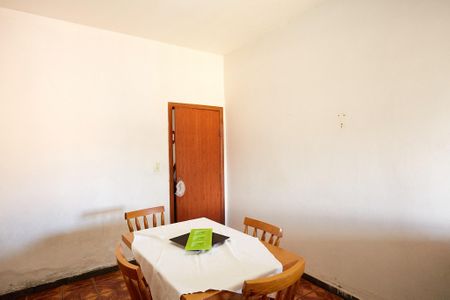 Casa à venda com 360m², 3 quartos e 4 vagas Casa à venda com 360m², 3 quartos e 4 vagasSala de Jantar