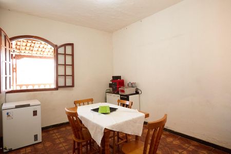 Casa à venda com 360m², 3 quartos e 4 vagas Casa à venda com 360m², 3 quartos e 4 vagasSala de Jantar