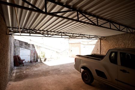 Casa à venda com 360m², 3 quartos e 4 vagas Casa à venda com 360m², 3 quartos e 4 vagasGaragem