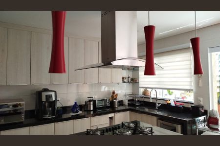 Casa à venda com 180m², 3 quartos e 2 vagasCozinha - Armários