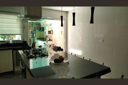 Casa à venda com 180m², 3 quartos e 2 vagasCozinha