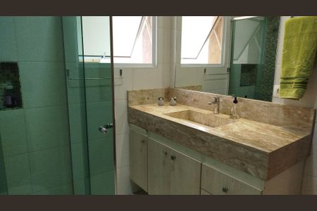 Casa à venda com 180m², 3 quartos e 2 vagasBanheiro 2