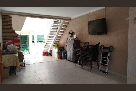 Casa à venda com 180m², 3 quartos e 2 vagasÁrea comum 