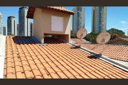 Casa à venda com 180m², 3 quartos e 2 vagasTelhado - detalhe