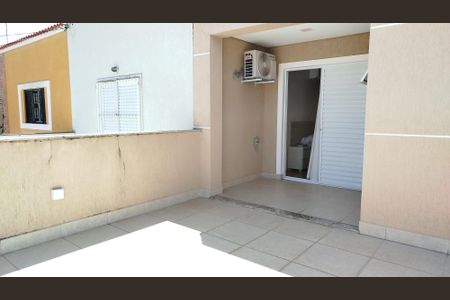 Casa à venda com 180m², 3 quartos e 2 vagasVaranda da suíte