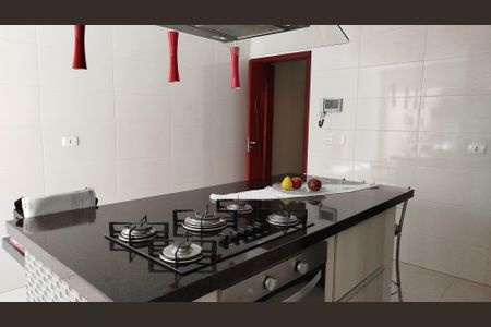 Casa à venda com 180m², 3 quartos e 2 vagasCozinha - ilha