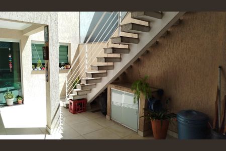 Casa à venda com 180m², 3 quartos e 2 vagasQuintal