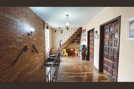 Casa à venda com 266m², 4 quartos e 3 vagasHall