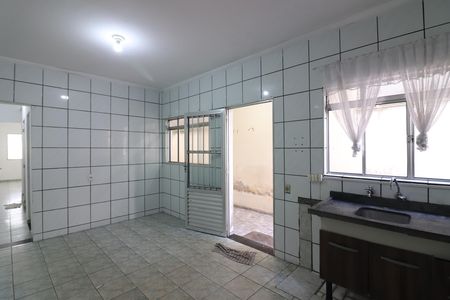 Casa para alugar com 171m², 3 quartos e 2 vagasCozinha 