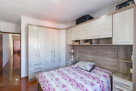 Casa à venda com 234m², 3 quartos e 3 vagasSuíte