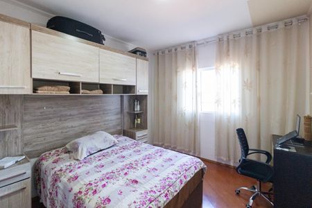 Casa à venda com 234m², 3 quartos e 3 vagasSuíte