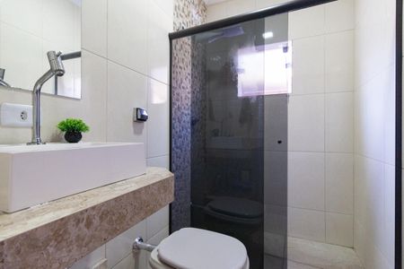 Casa à venda com 234m², 3 quartos e 3 vagasBanheiro da suíte