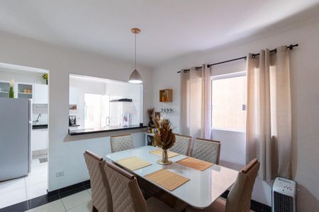 Casa à venda com 234m², 3 quartos e 3 vagasSala de jantar