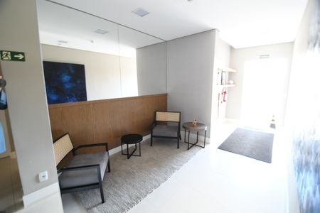 Apartamento para alugar com 67m², 2 quartos e 2 vagasHall social