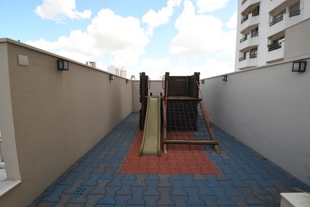 Apartamento para alugar com 67m², 2 quartos e 2 vagasÁrea comum - Playground