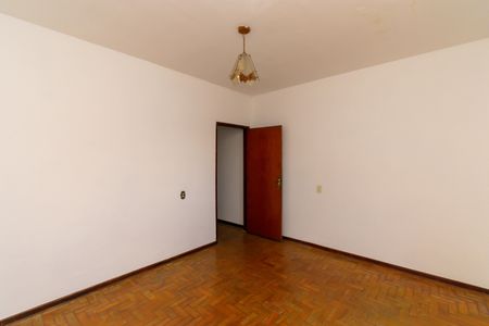 Casa à venda com 130m², 3 quartos e 2 vagasQuarto 3