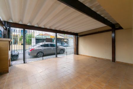 Casa à venda com 130m², 3 quartos e 2 vagasGaragem