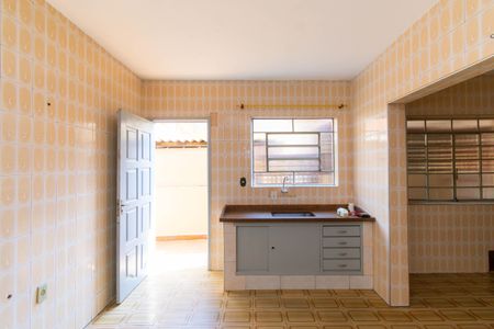 Casa à venda com 130m², 3 quartos e 2 vagasCozinha