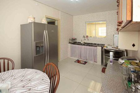 Casa à venda com 180m², 2 quartos e sem vagaCozinha