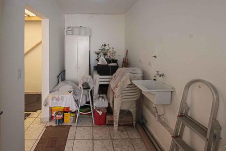 Casa à venda com 180m², 2 quartos e sem vagaÁrea de Serviço