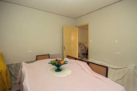 Casa à venda com 180m², 2 quartos e sem vagaQuarto