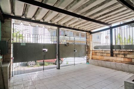 Casa à venda com 119m², 3 quartos e 3 vagas Casa à venda com 119m², 3 quartos e 3 vagasGaragem