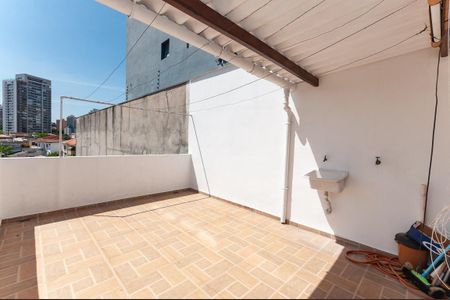 Casa à venda com 160m², 4 quartos e 1 vagaÁrea de Serviço