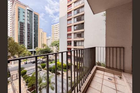 Apartamento à venda com 216m², 3 quartos e 2 vagas