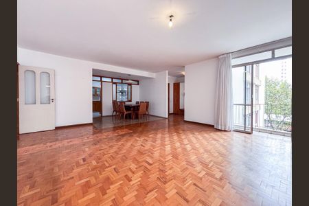 Apartamento à venda com 216m², 3 quartos e 2 vagas
