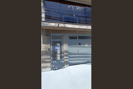 Casa para alugar com 55m², 2 quartos e sem vagaFachada + Placa