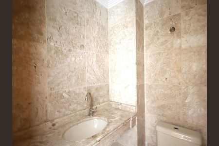 Apartamento à venda com 228m², 3 quartos e 6 vagasLavabo