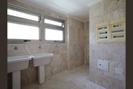 Apartamento à venda com 228m², 3 quartos e 6 vagasÁrea de Serviço