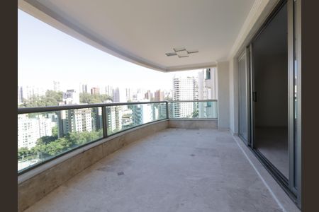 Apartamento à venda com 228m², 3 quartos e 6 vagasVaranda da Sala