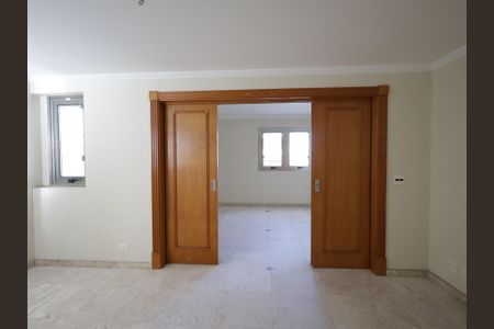 Apartamento à venda com 228m², 3 quartos e 6 vagasSala de TV