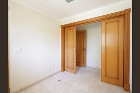 Apartamento à venda com 228m², 3 quartos e 6 vagasCopa