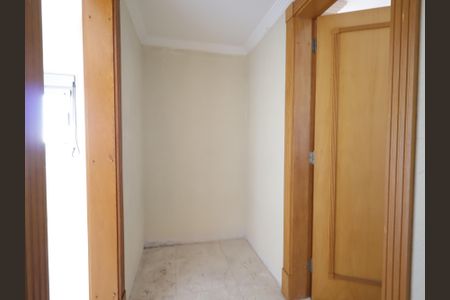 Apartamento à venda com 228m², 3 quartos e 6 vagasCloset da suíte 1