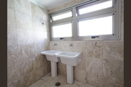 Apartamento à venda com 228m², 3 quartos e 6 vagasÁrea de Serviço