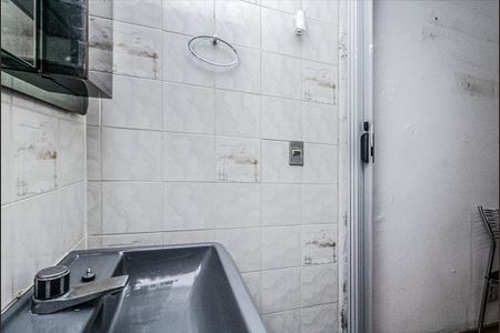 Casa à venda com 204m², 3 quartos e 2 vagasBanheiro Suíte 2