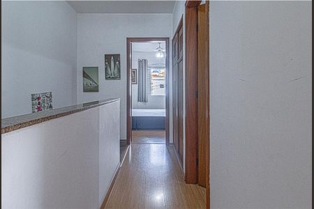 Casa à venda com 204m², 3 quartos e 2 vagascorredor