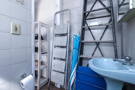 Casa à venda com 204m², 3 quartos e 2 vagasBanheiro de Serviço