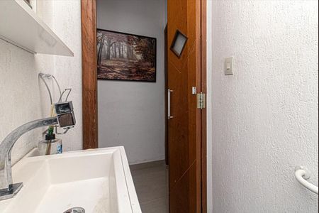 Casa à venda com 204m², 3 quartos e 2 vagasLavabo