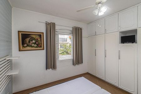 Casa à venda com 204m², 3 quartos e 2 vagasSuíte
