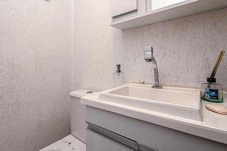 Casa à venda com 204m², 3 quartos e 2 vagasLavabo