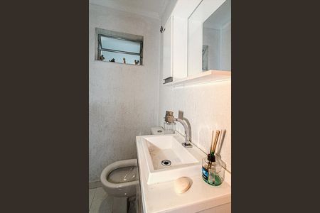 Casa à venda com 204m², 3 quartos e 2 vagasLavabo